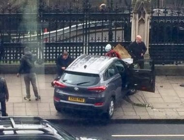 Τρόμος στο Λονδίνο: «Ασιάτης ο δράστης, κρατούσε 8 ίντσες μαχαίρι»